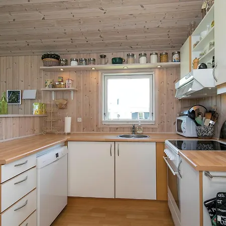Amazing In With Kitchen *